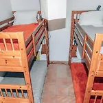 Villa Maison Familiale Avec Piscine Privee A Pied Frais De Gestion Du Sejour 160e En Supplement A L'arrivee Family With Private Pool Within Walking Distance Management Fee 160e Payable Upon Arrival *