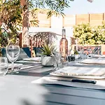 Maison Familiale Avec Piscine Privee A Pied Frais De Gestion Du Sejour 160e En Supplement A L'arrivee Family With Private Pool Within Walking Distance Management Fee 160e Payable Upon Arrival Villa *