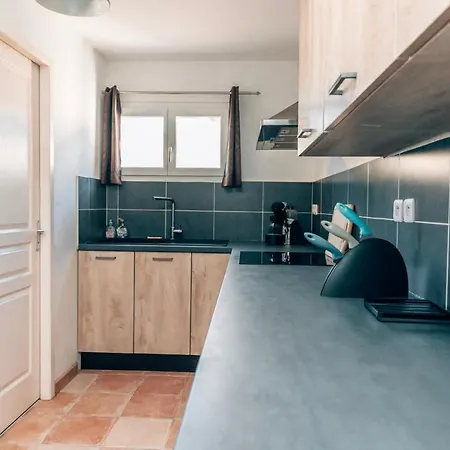 Maison Familiale Avec Piscine Privee, A Pied, Frais Obligatoires A Regler A L'arrivee, Linge 15e Par Pers & Menage 70e Par Sejour Profil Mandatory Fees In Cash To Be Paid On Arrival Linen 15e Per Person 70e Housekeeping Per * Sainte-Maxime